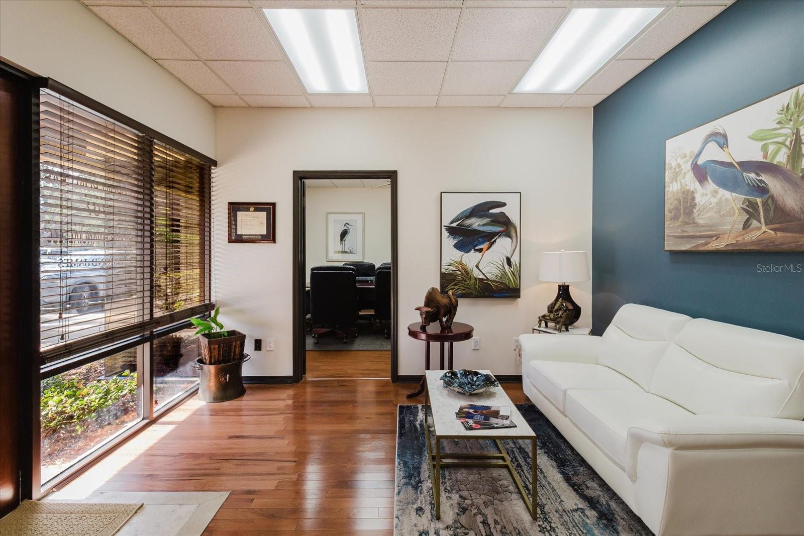 Image 9 of 44 For 611 Druid Road E 707 & 708