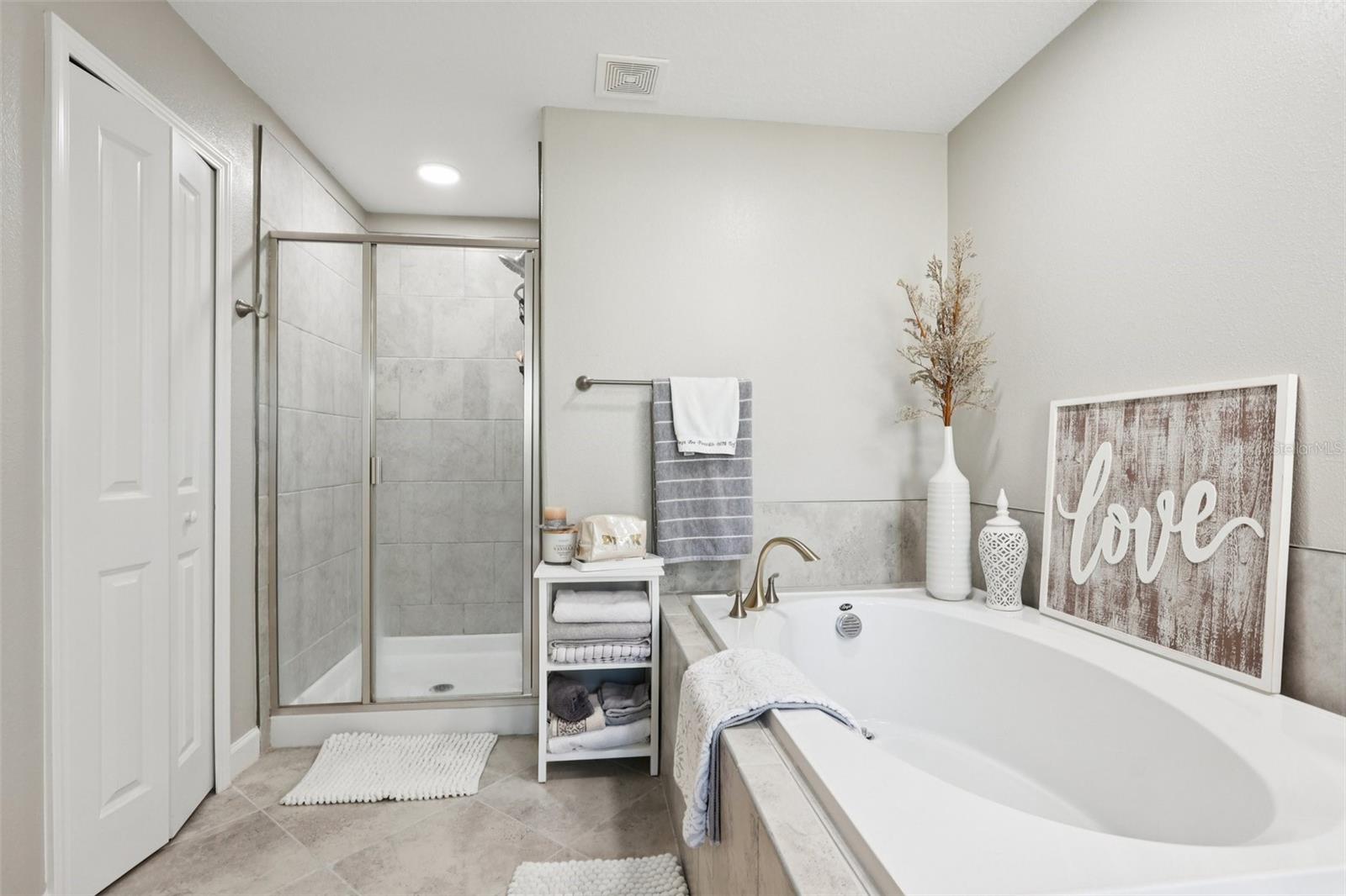 Image 22 of 35 For 1306 White Fox Run