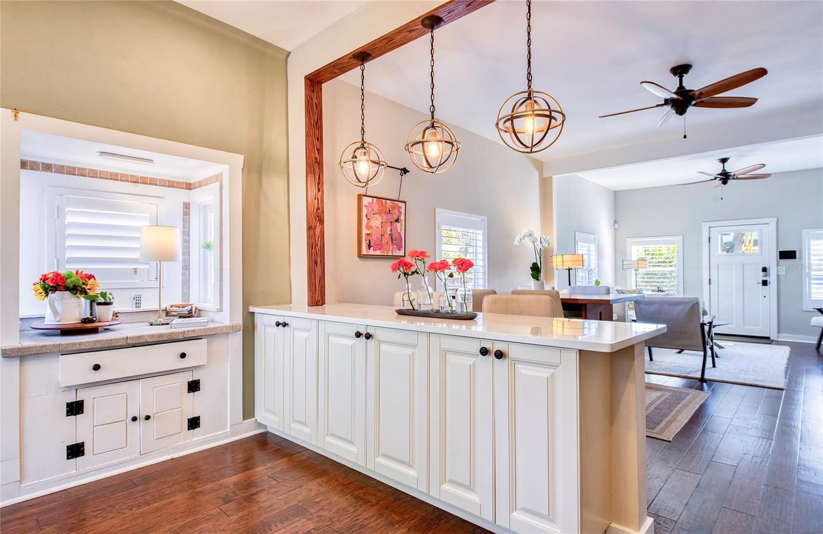 Image 22 of 58 For 209 35th Avenue N