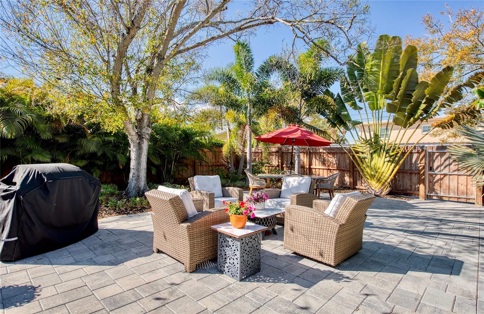 Image 35 of 58 For 209 35th Avenue N