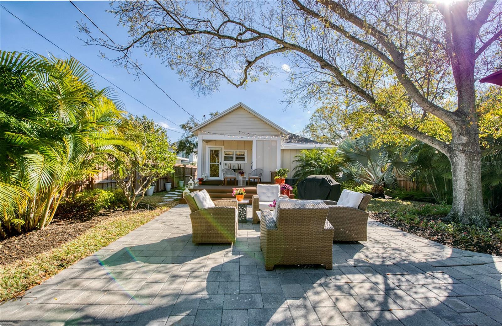 Image 36 of 58 For 209 35th Avenue N