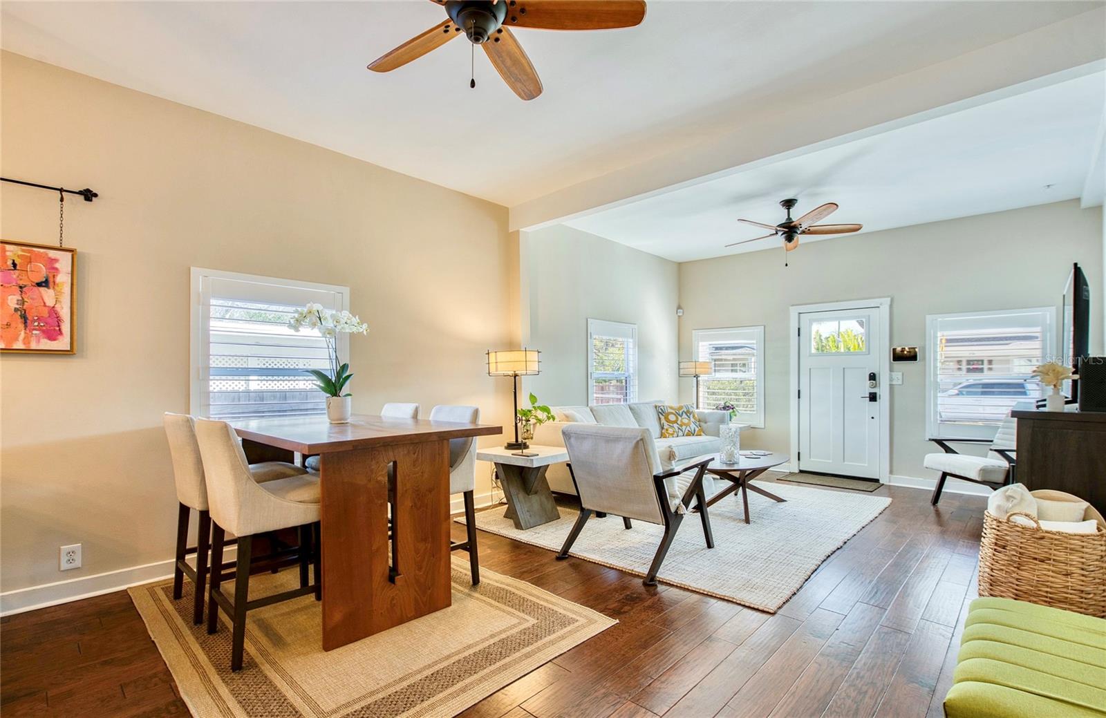 Image 7 of 58 For 209 35th Avenue N