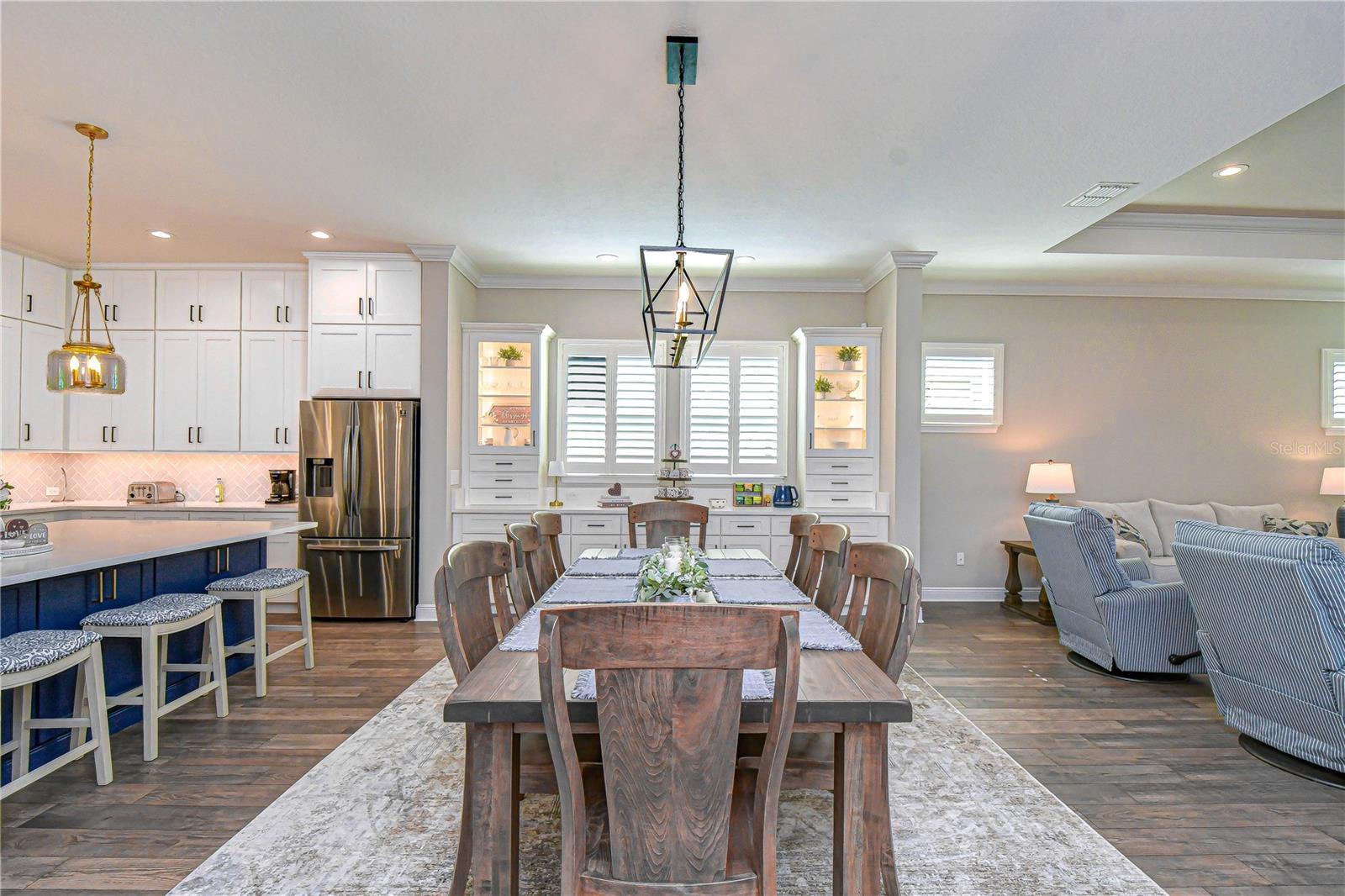 Listing photo id 8 for 6005 Sparrowhead Way