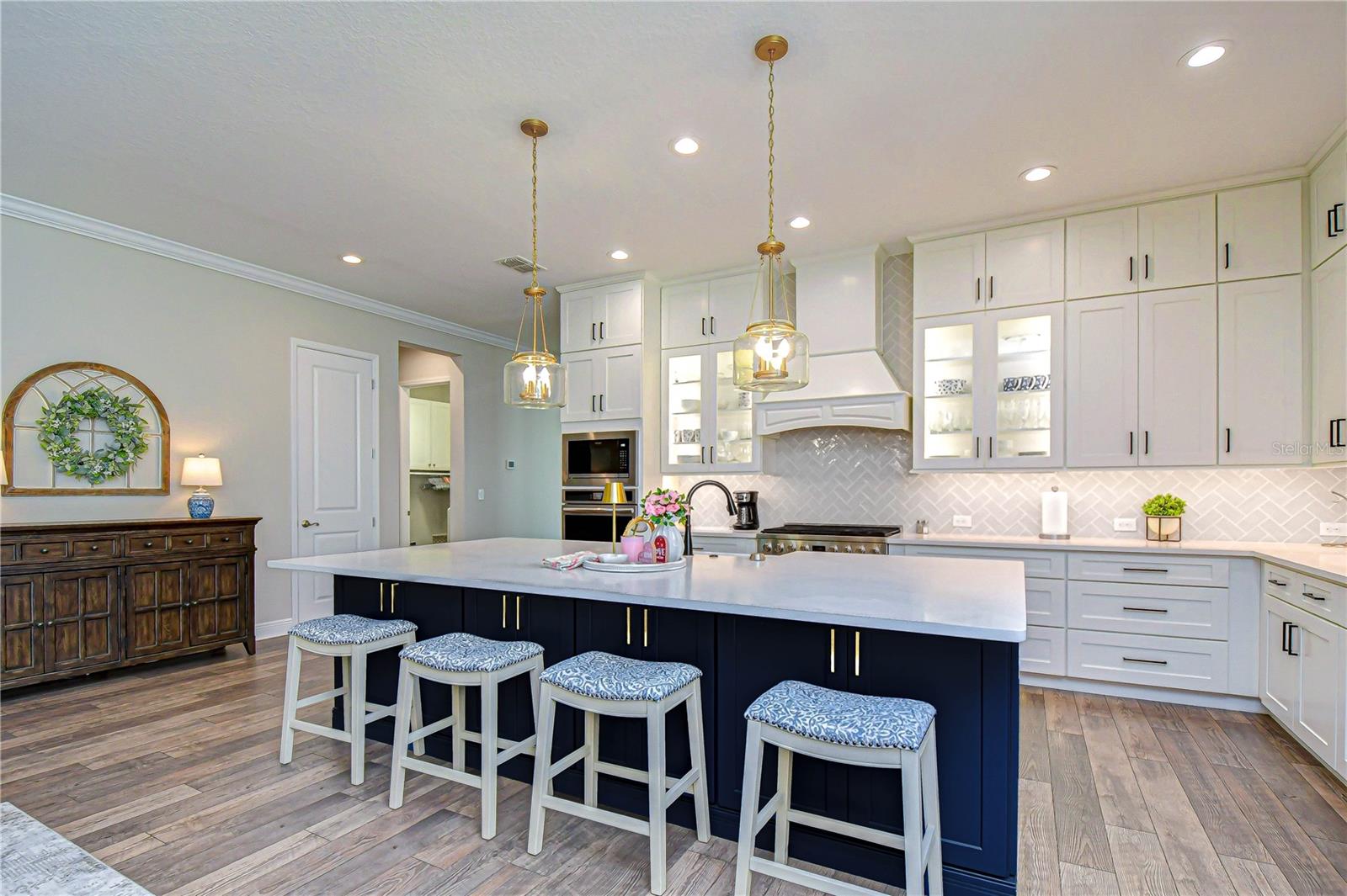 Listing photo id 4 for 6005 Sparrowhead Way