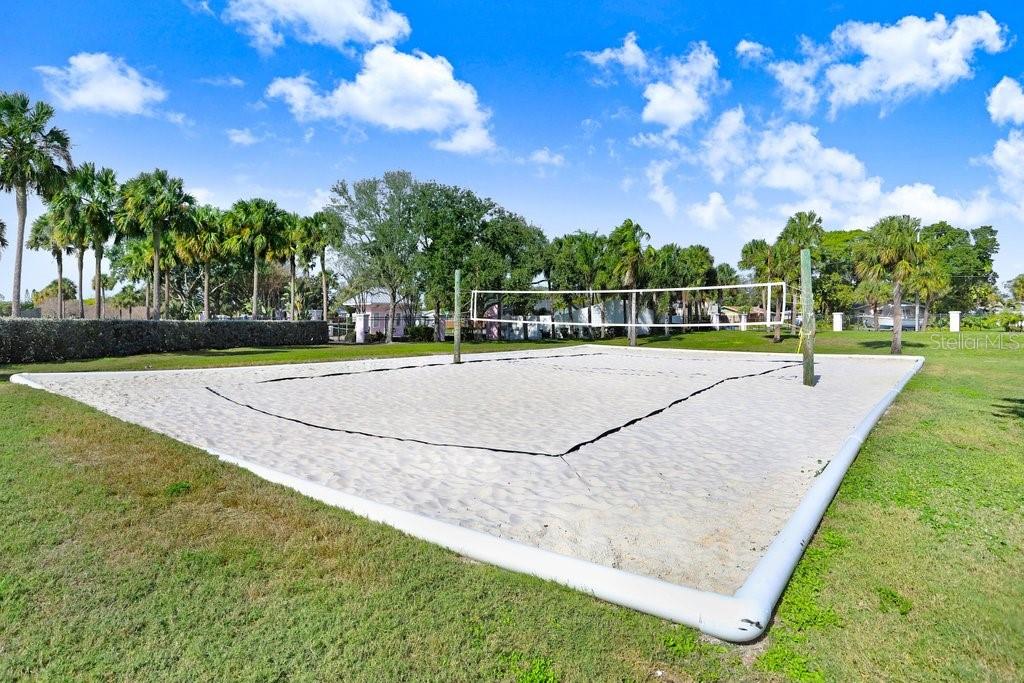 Image 37 of 67 For 4714 Cobia Drive Se C