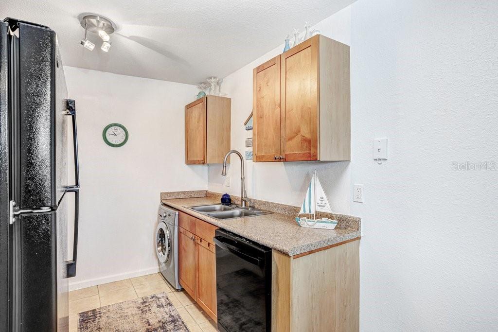 Image 9 of 67 For 4714 Cobia Drive Se C