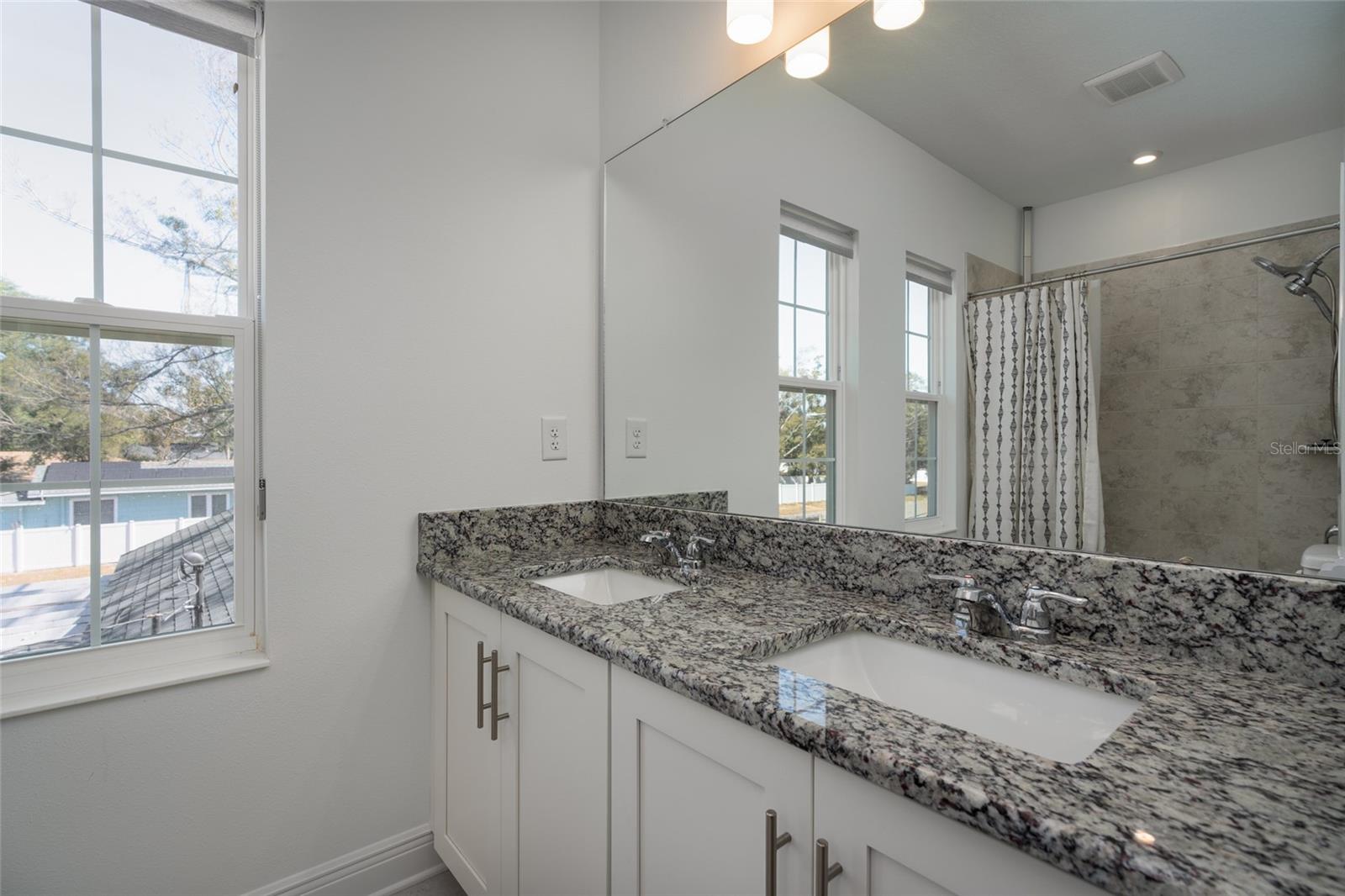 Image 22 of 36 For 4111 4th Avenue N