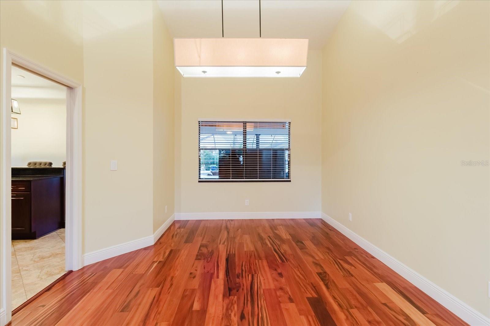 Image 11 of 71 For 5617 Fieldspring Avenue