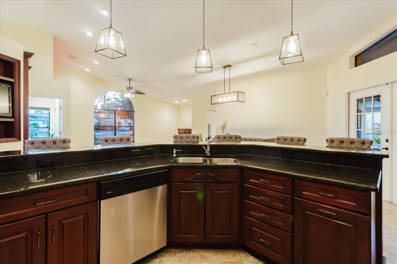 Image 14 of 71 For 5617 Fieldspring Avenue