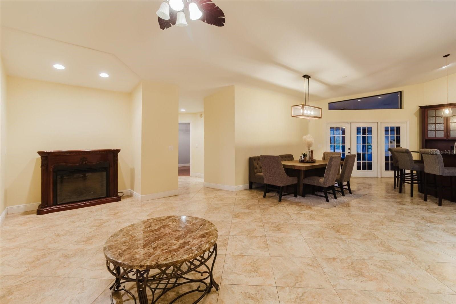 Image 29 of 71 For 5617 Fieldspring Avenue