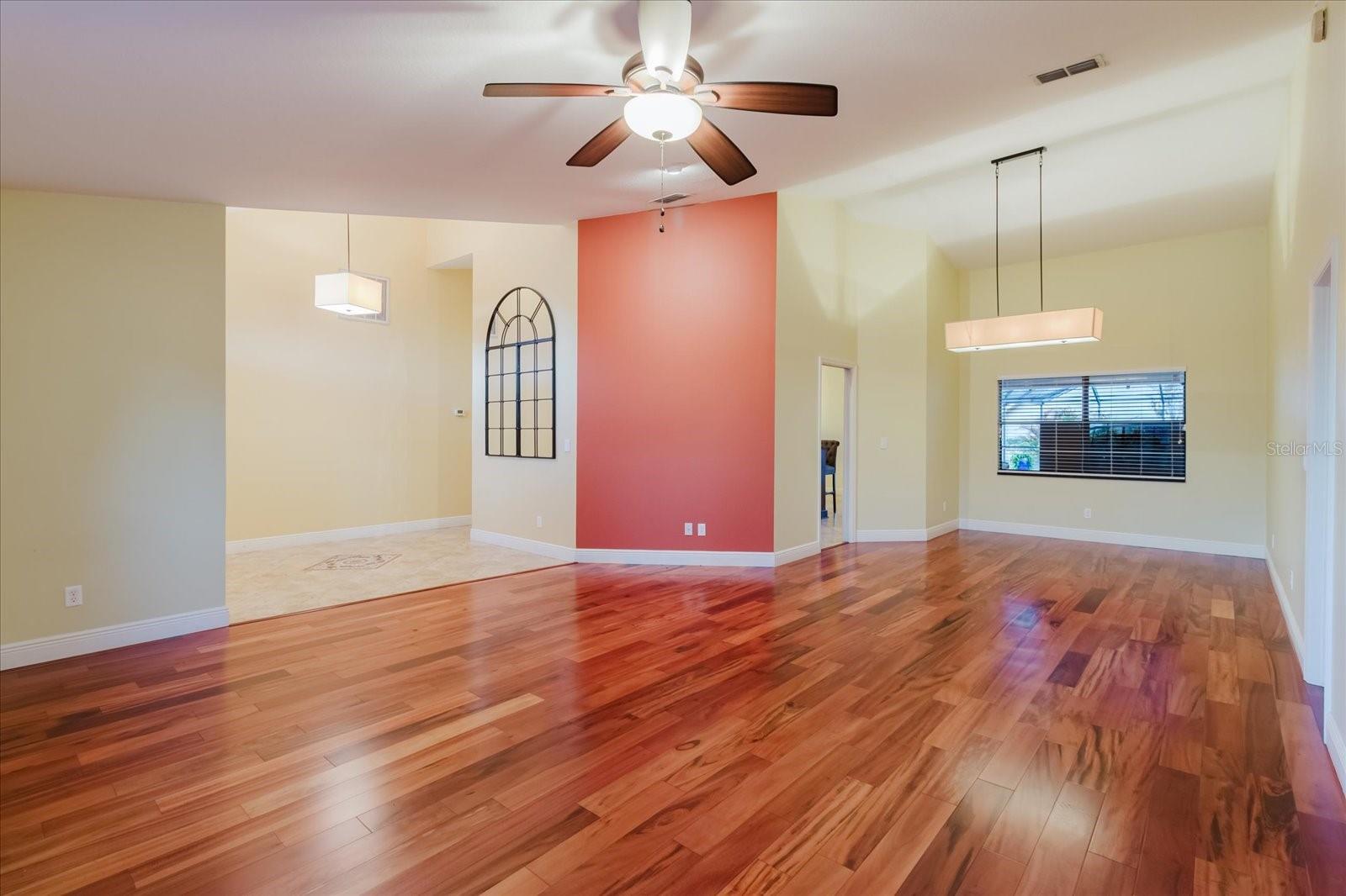 Image 8 of 71 For 5617 Fieldspring Avenue