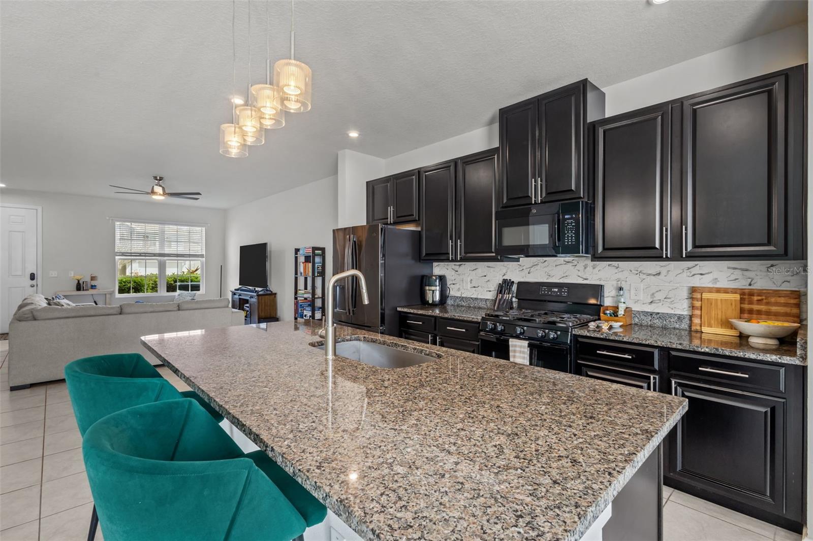 Image 10 of 44 For 15416 Caravan Avenue