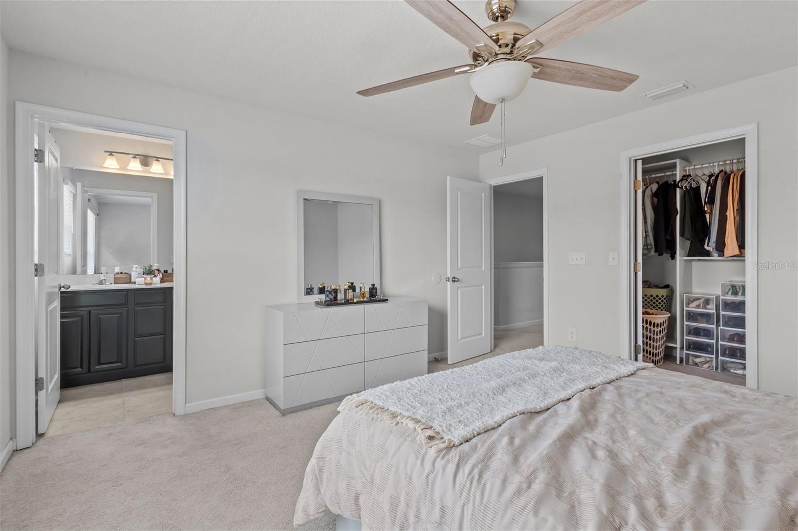 Image 18 of 44 For 15416 Caravan Avenue