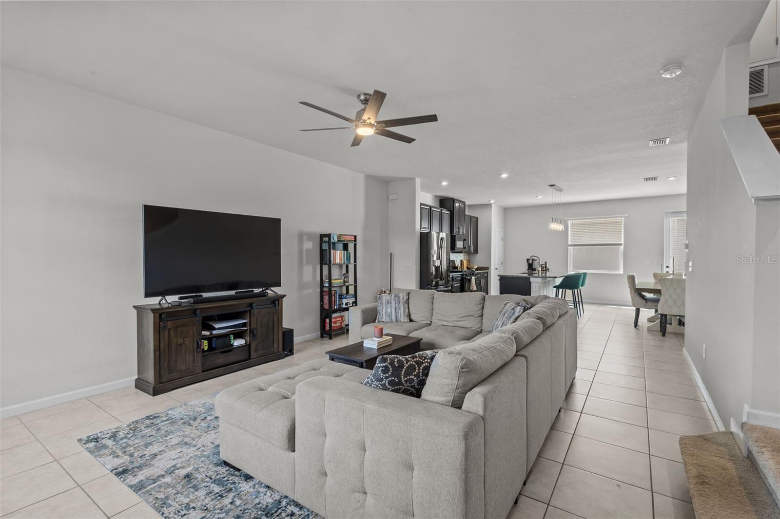 Image 2 of 44 For 15416 Caravan Avenue