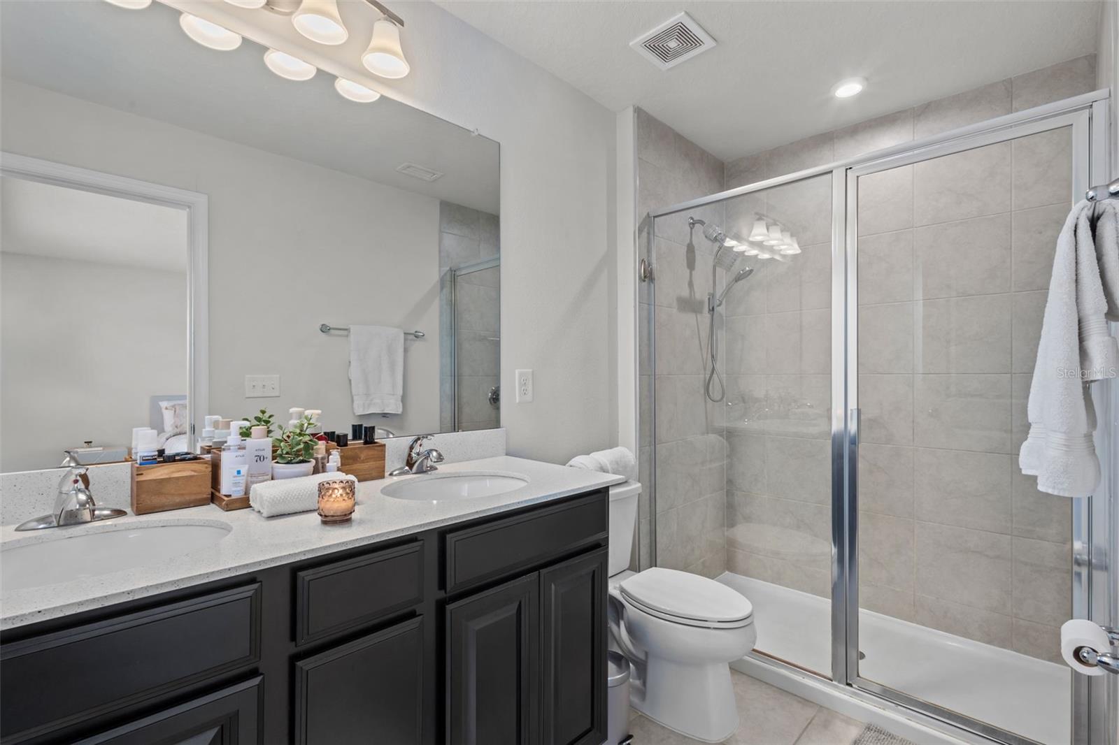 Image 20 of 44 For 15416 Caravan Avenue