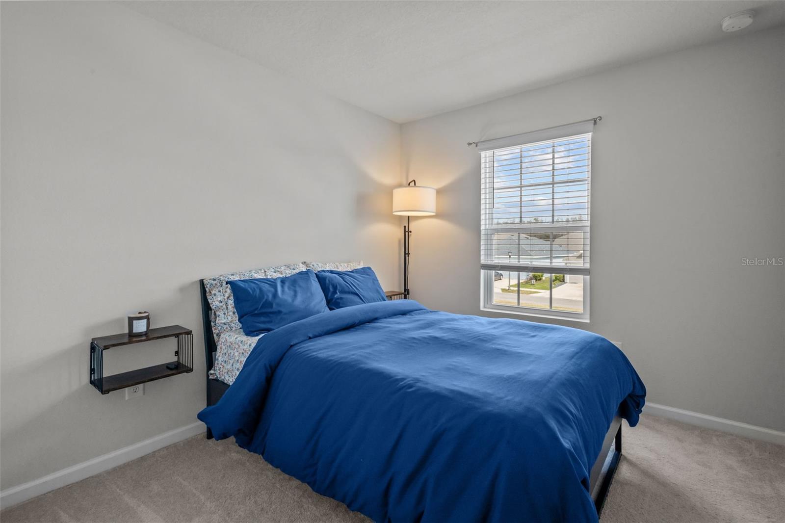 Image 22 of 44 For 15416 Caravan Avenue