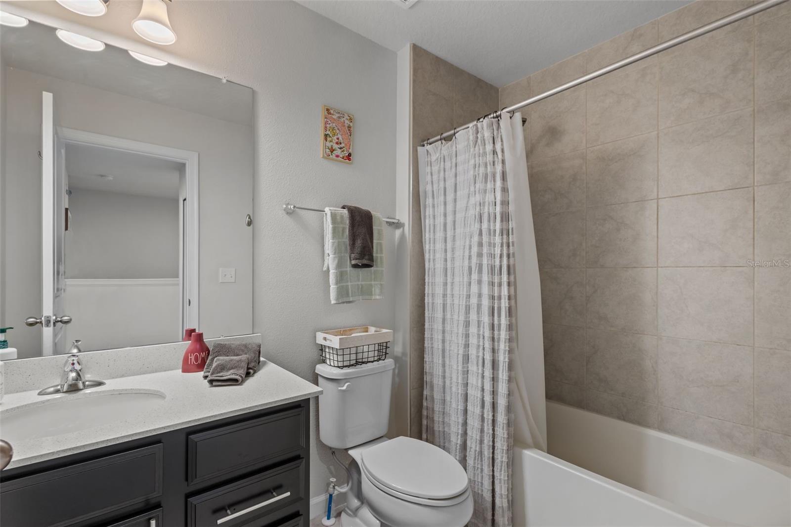 Image 23 of 44 For 15416 Caravan Avenue