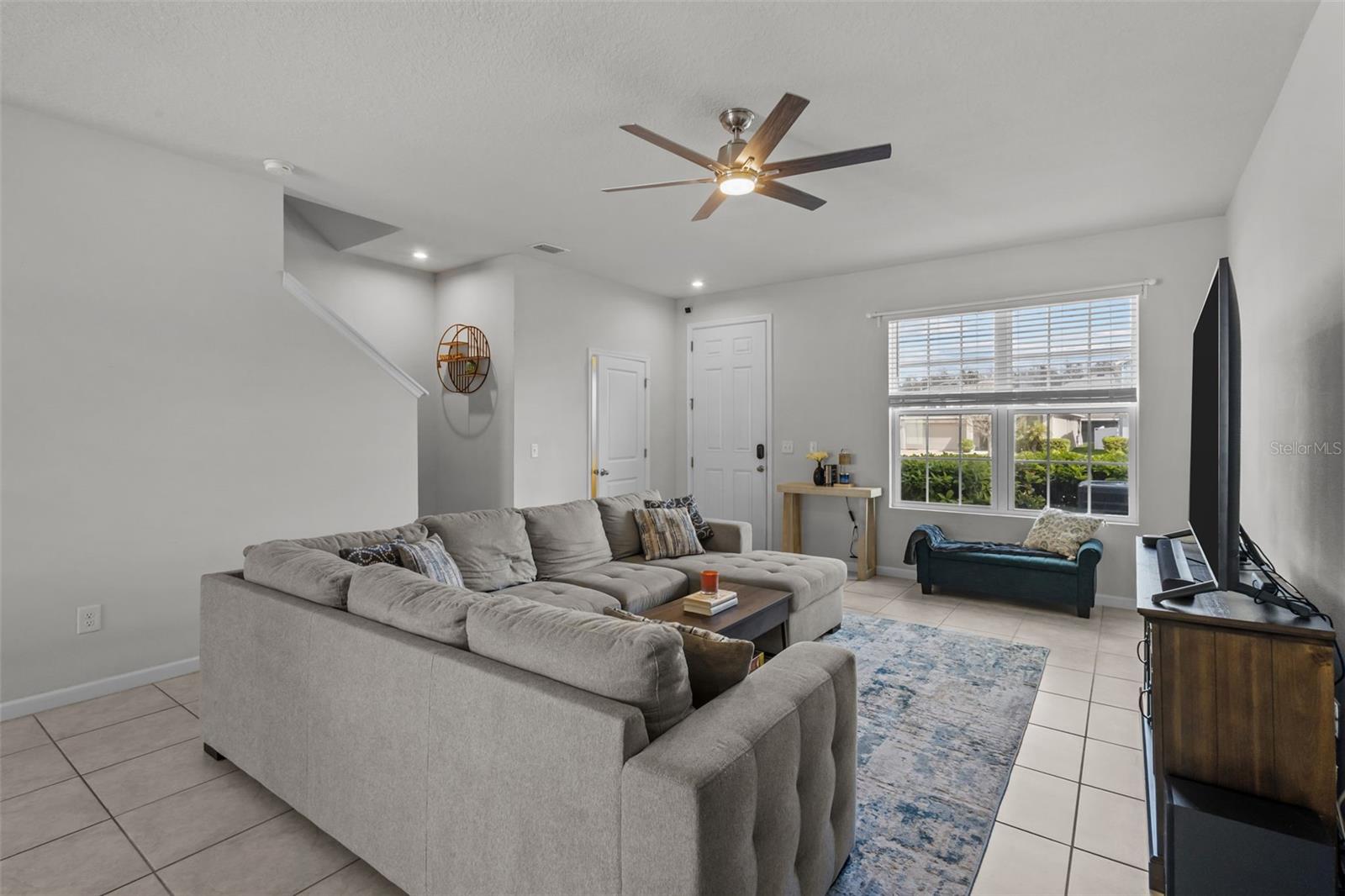 Image 8 of 44 For 15416 Caravan Avenue