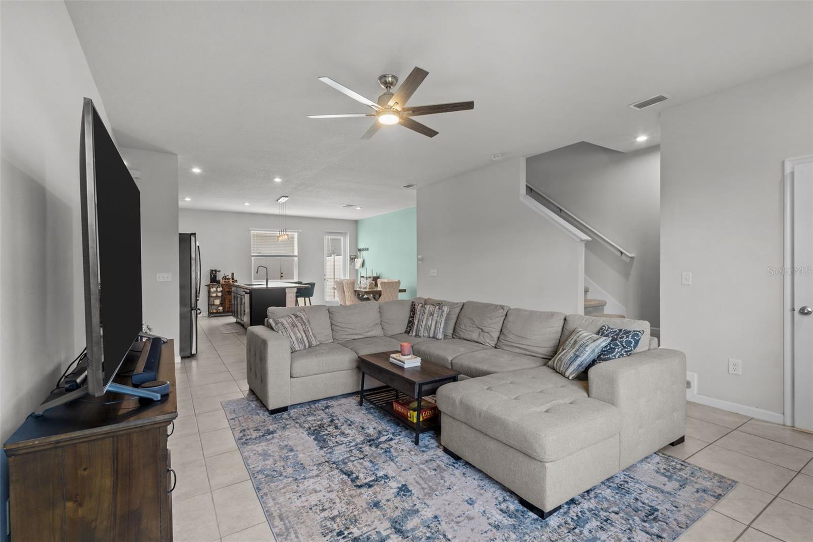 Image 9 of 44 For 15416 Caravan Avenue