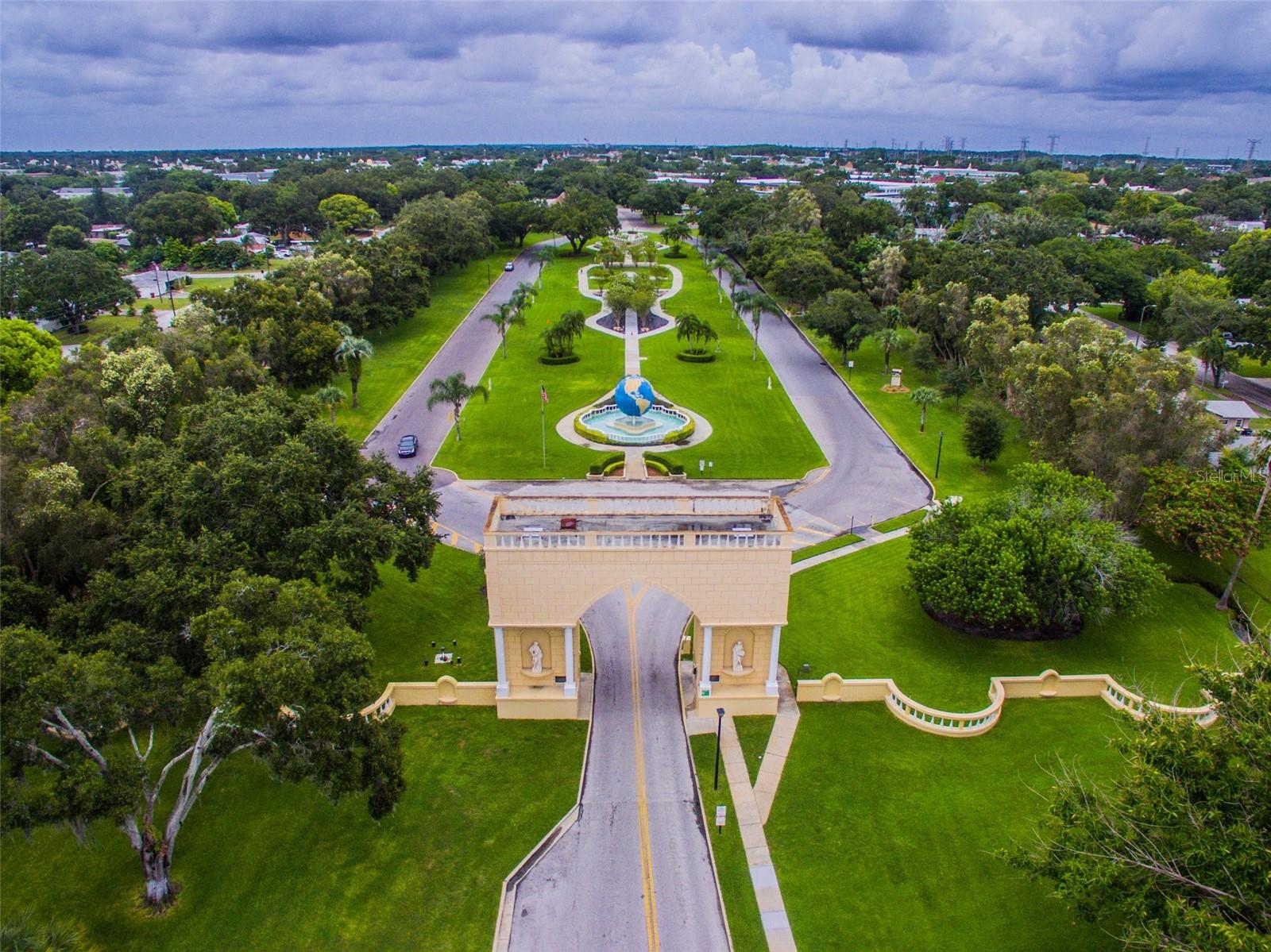 Image 11 of 36 For 2043 Denmark Street 53