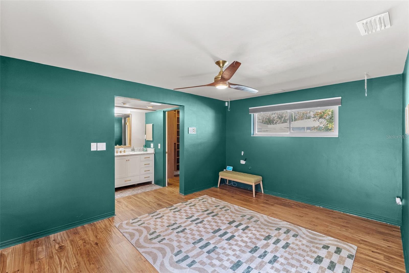 Image 26 of 44 For 1191 87th Avenue N