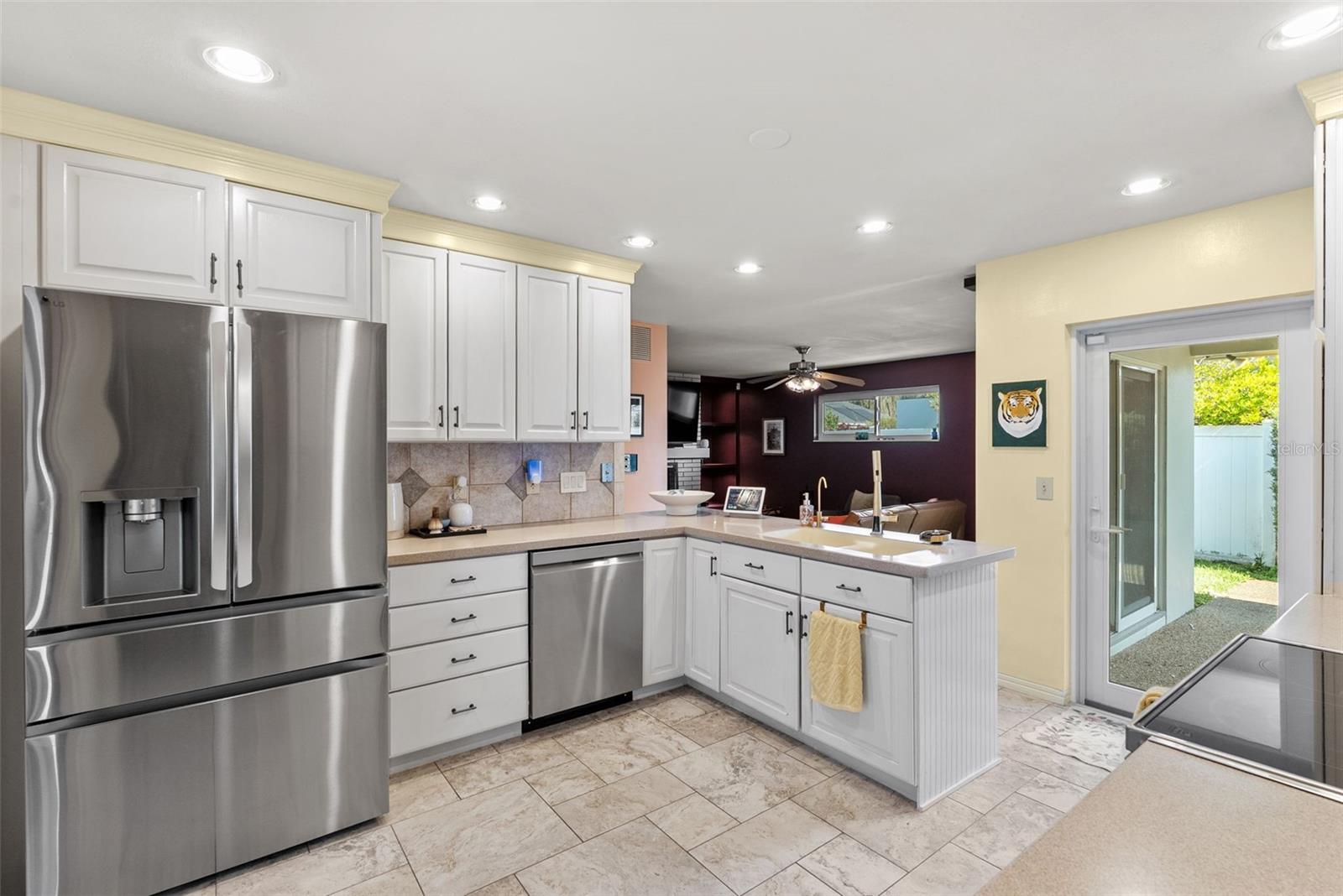 Image 6 of 44 For 1191 87th Avenue N