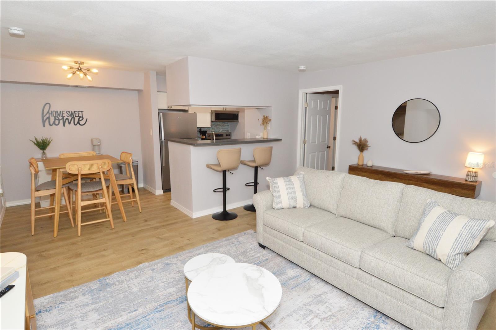 Image 11 of 100 For 8653 Fancy Finch Drive 104(furnis