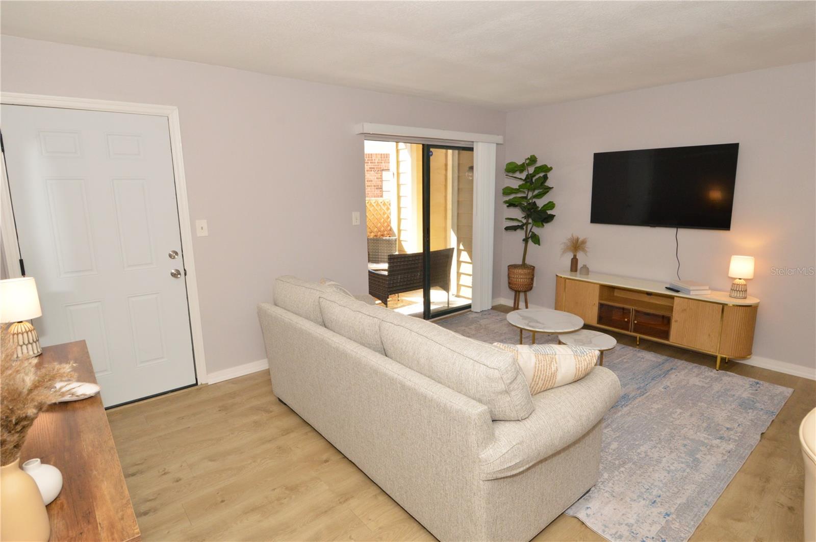 Image 14 of 100 For 8653 Fancy Finch Drive 104(furnis