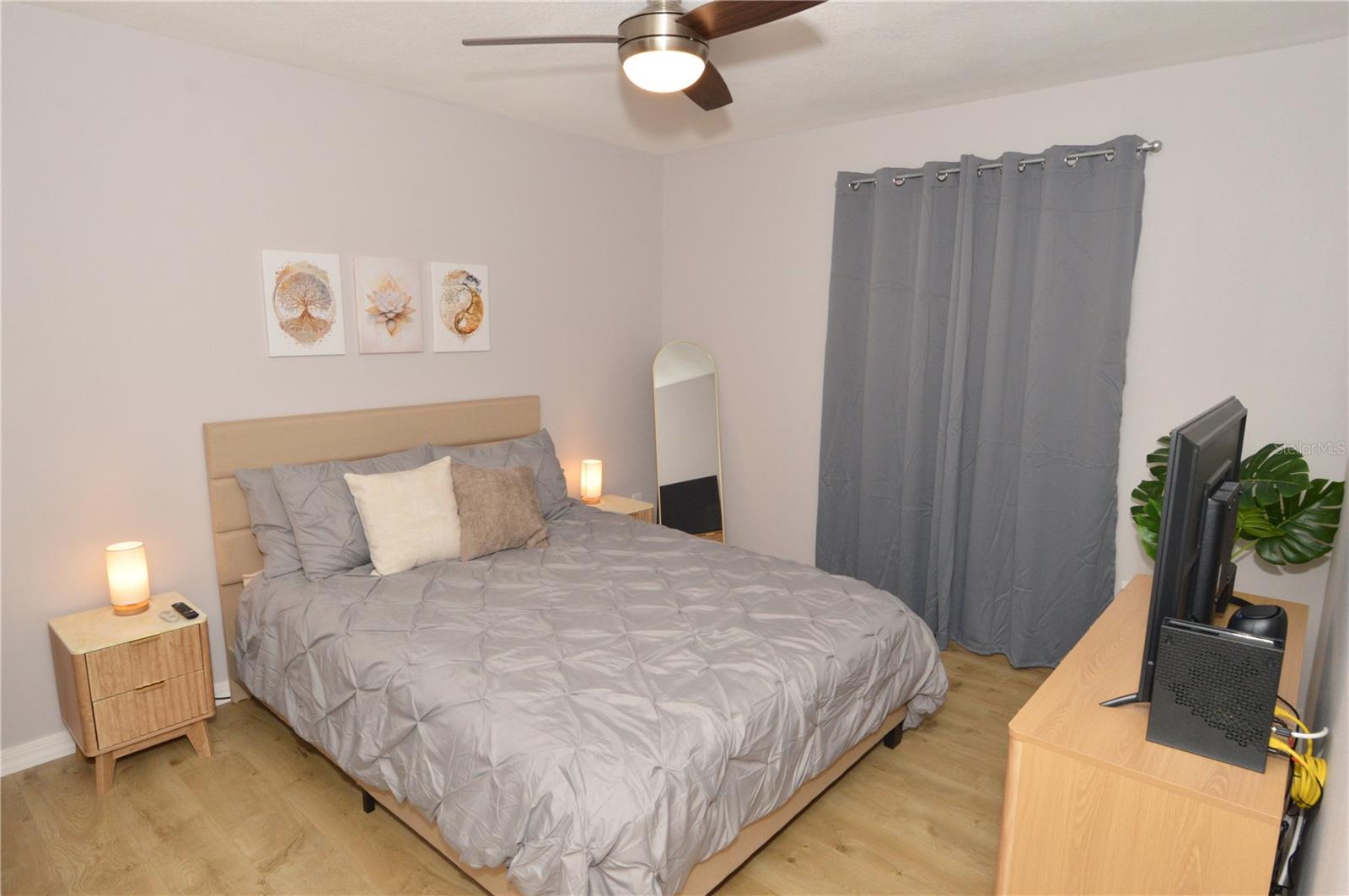 Image 21 of 100 For 8653 Fancy Finch Drive 104(furnis