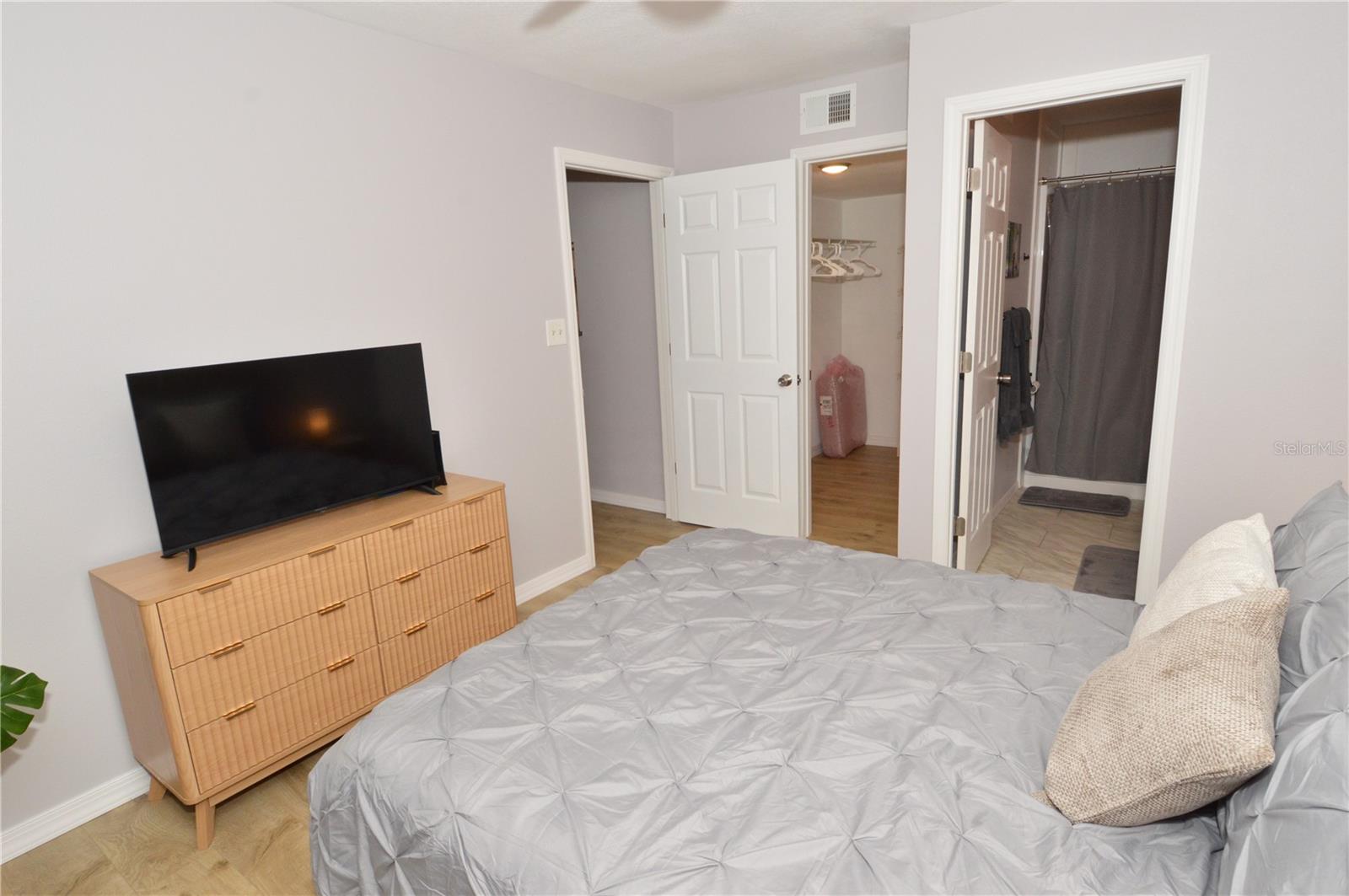 Image 34 of 100 For 8653 Fancy Finch Drive 104(furnis