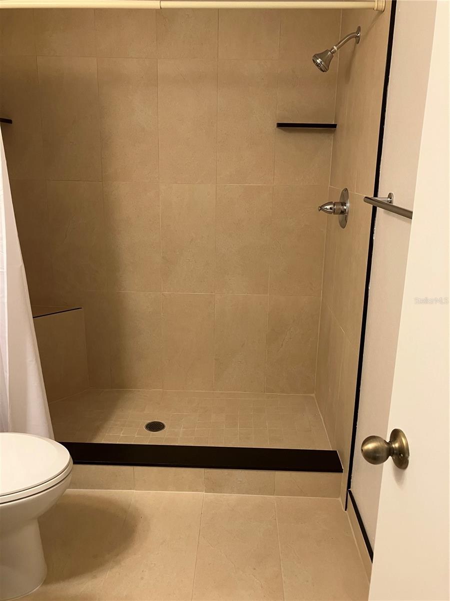 Image 11 of 15 For 514 Crestover Drive