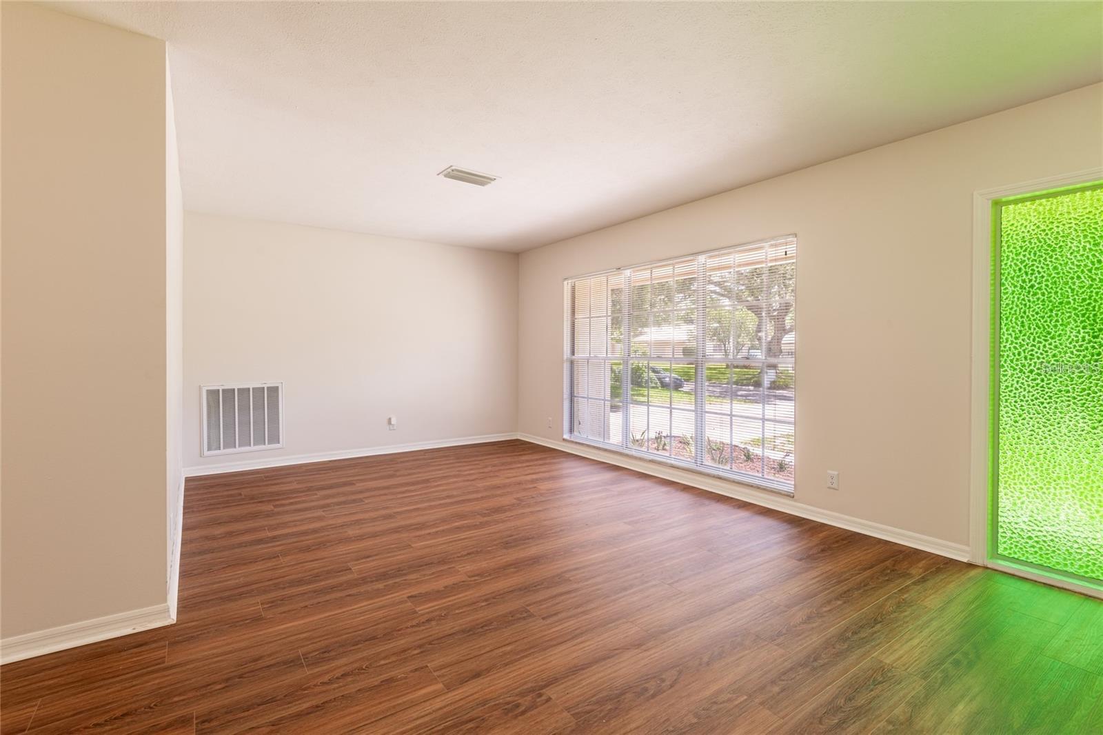 Image 5 of 15 For 514 Crestover Drive