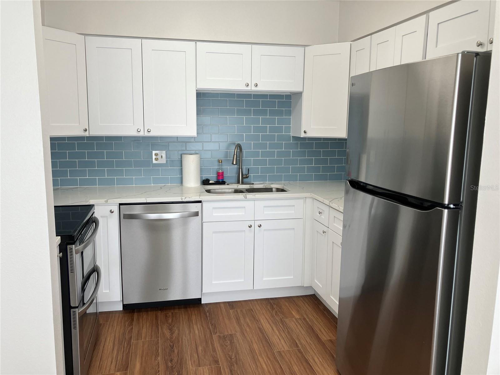 Image 7 of 15 For 514 Crestover Drive