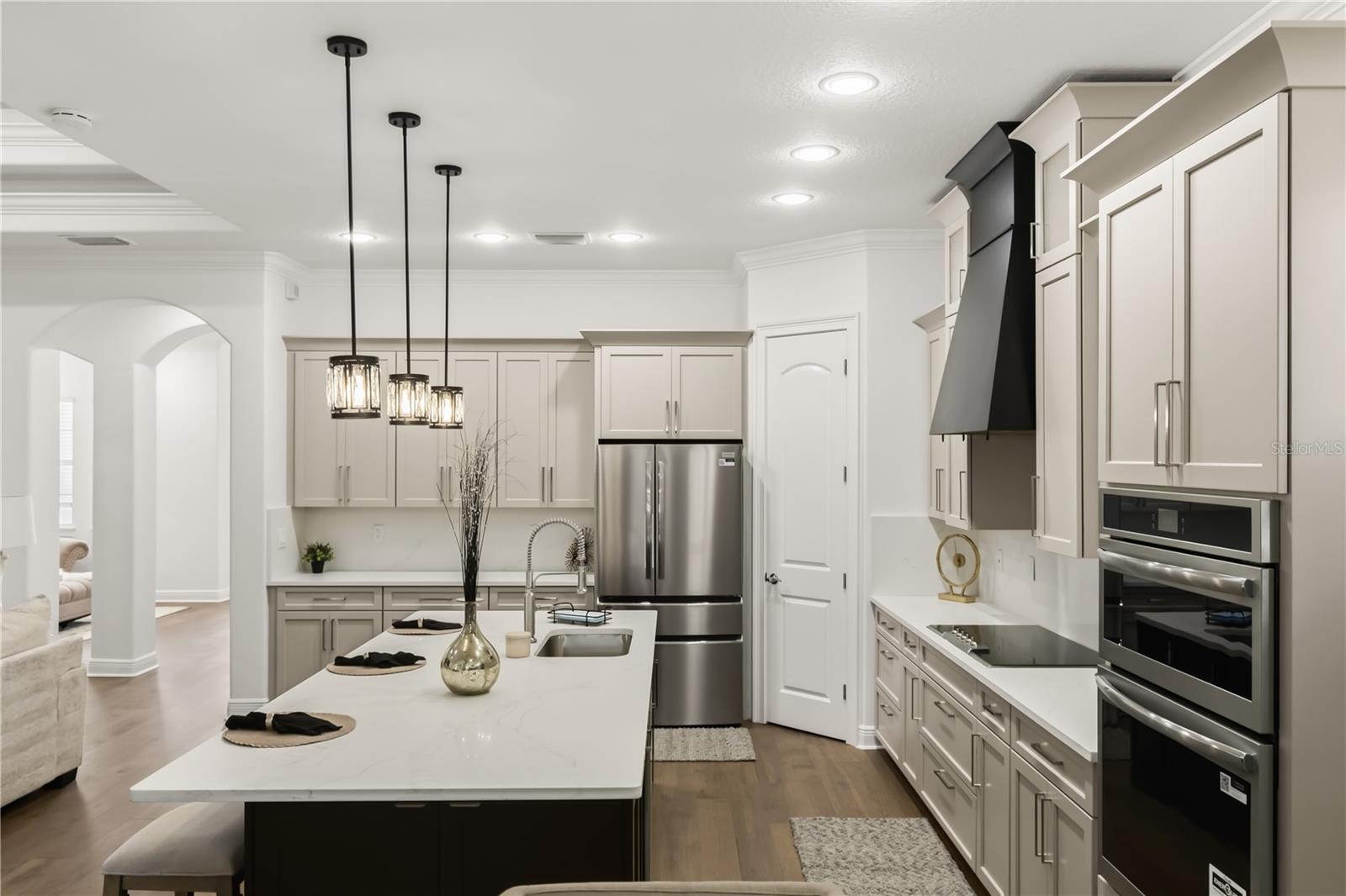 Listing photo id 13 for 32834 Estate Garden Drive