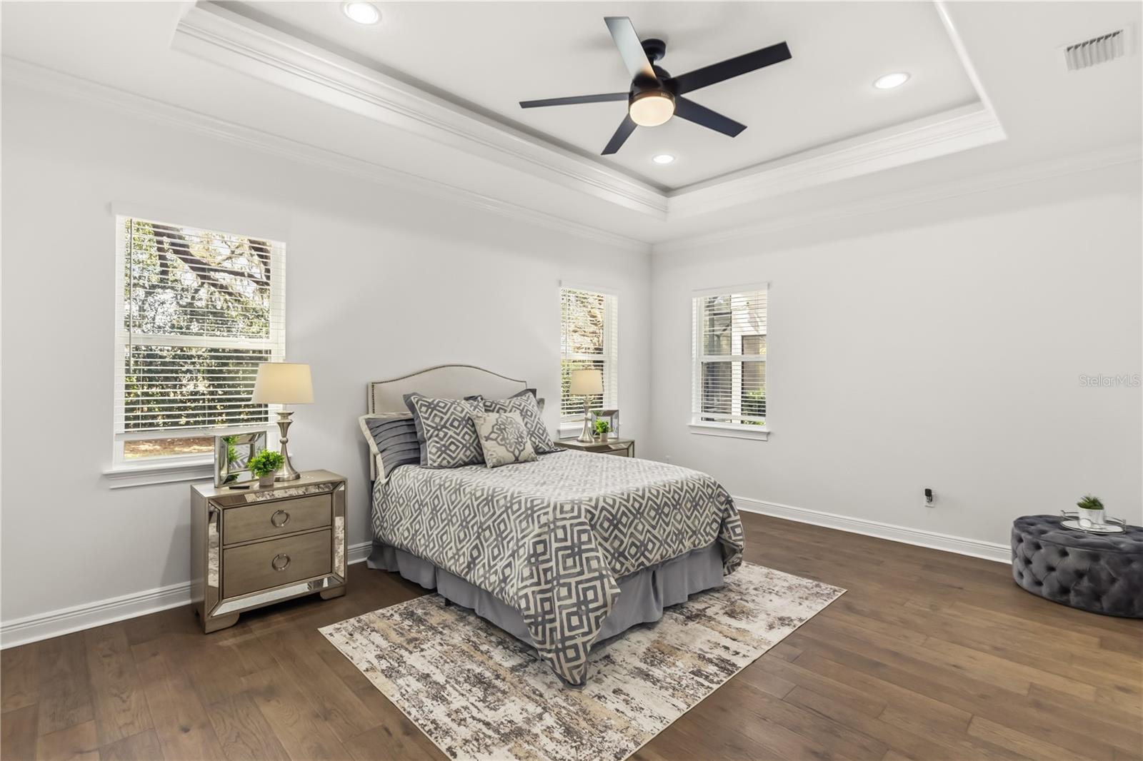 Listing photo id 14 for 32834 Estate Garden Drive