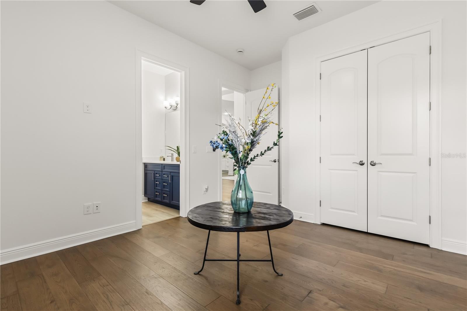 Listing photo id 21 for 32834 Estate Garden Drive