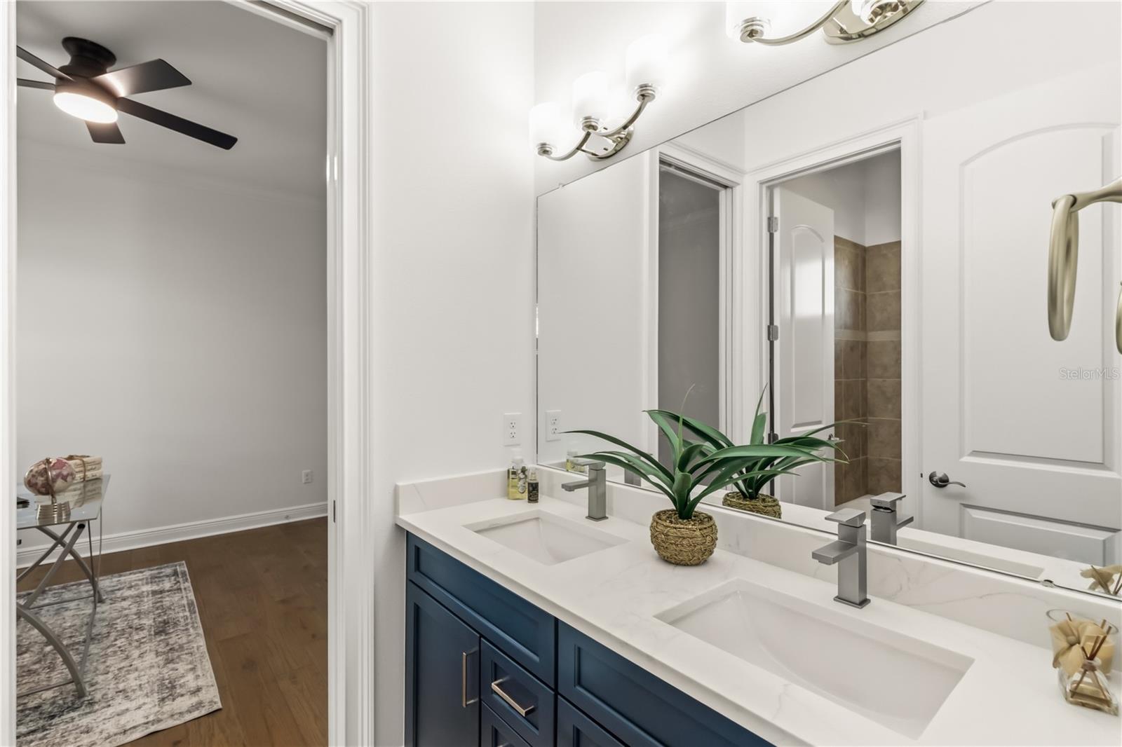 Listing photo id 22 for 32834 Estate Garden Drive