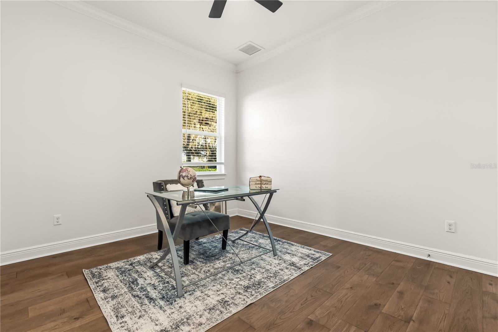 Listing photo id 23 for 32834 Estate Garden Drive