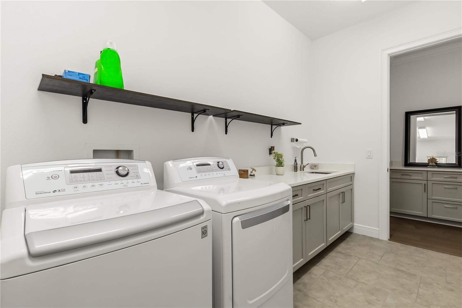 Listing photo id 33 for 32834 Estate Garden Drive