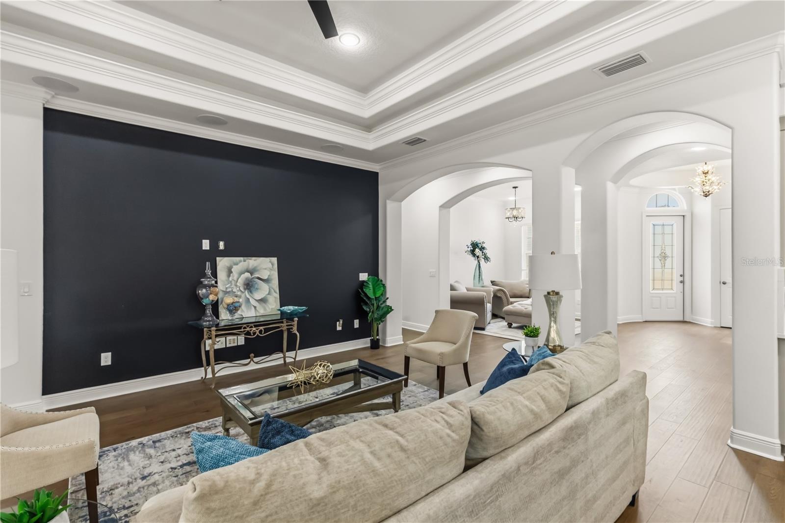 Listing photo id 6 for 32834 Estate Garden Drive