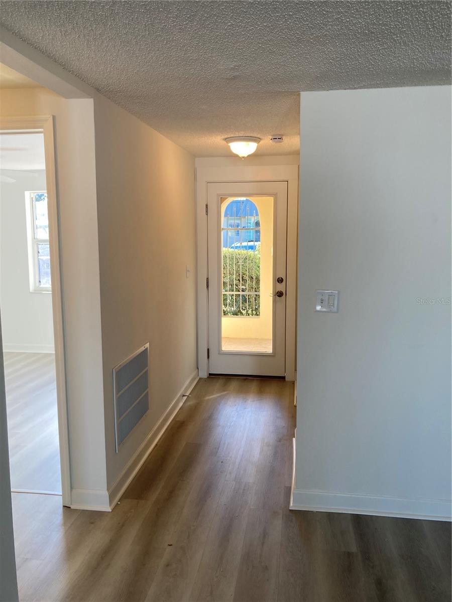 Image 10 of 17 For 3084 Sunstate  4416