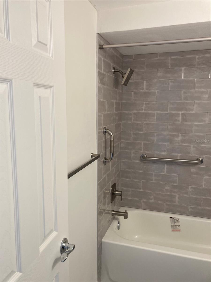 Image 12 of 17 For 3084 Sunstate  4416