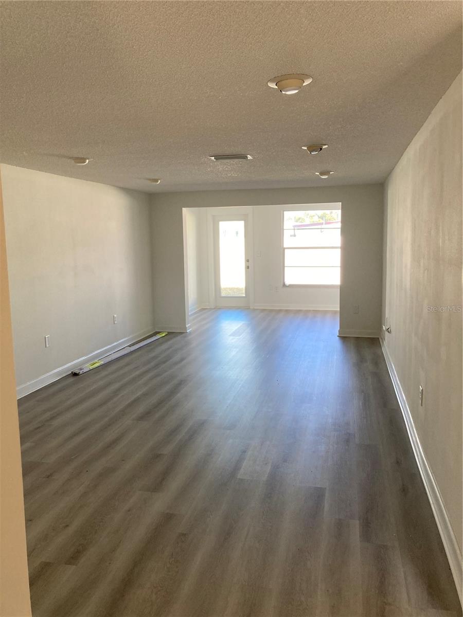 Image 3 of 17 For 3084 Sunstate  4416