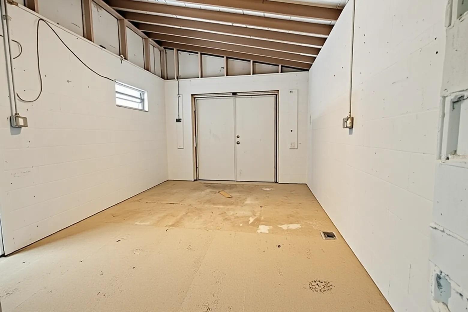 Image 16 of 21 For 6502 Branch Avenue