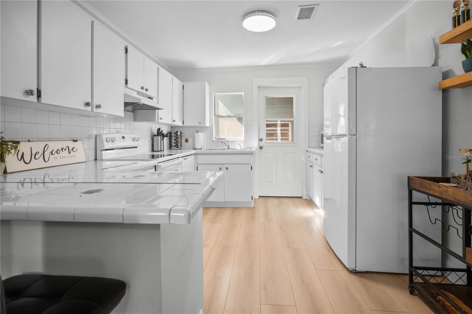 Image 6 of 21 For 6502 Branch Avenue