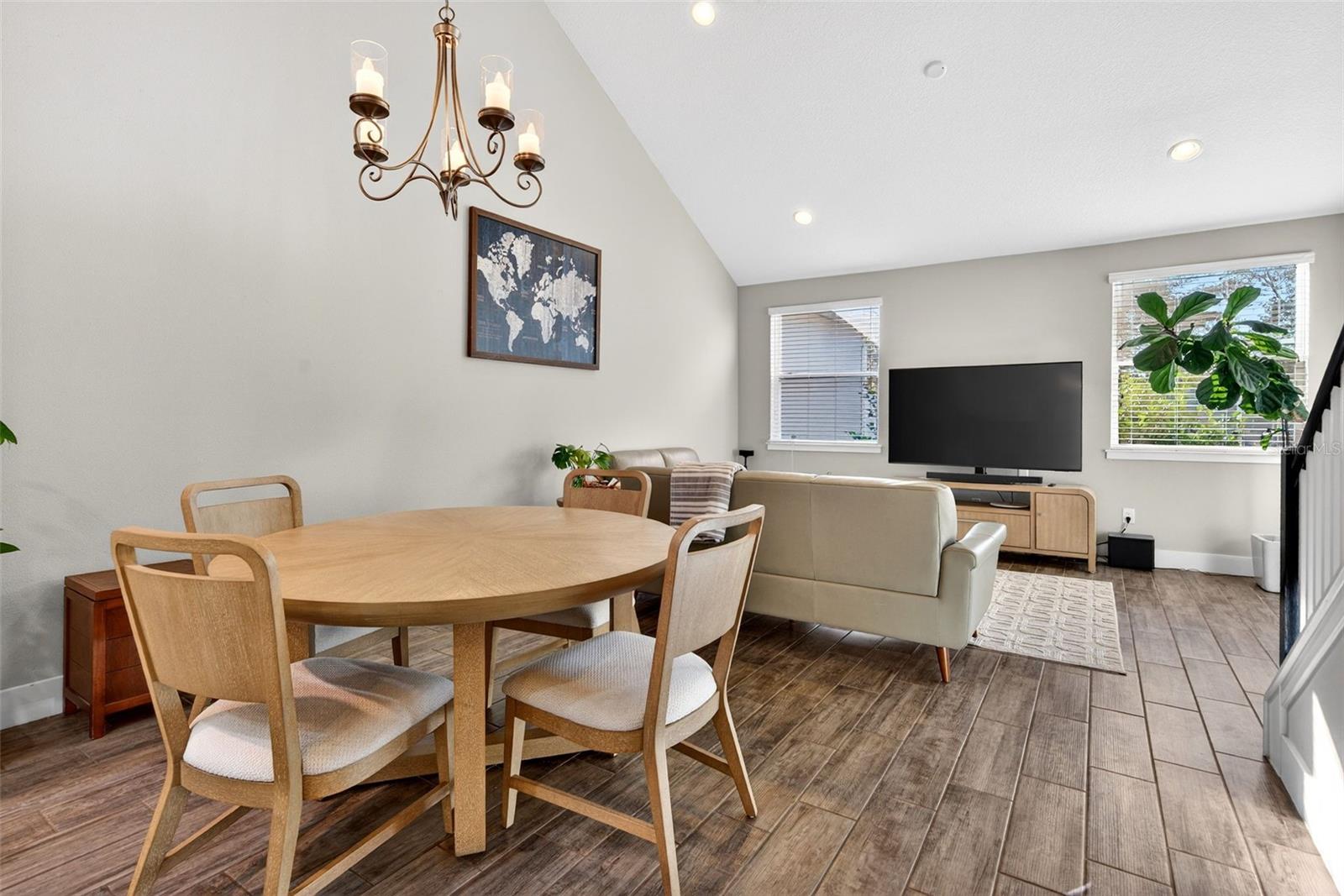 Image 16 of 66 For 5123 Flag Street