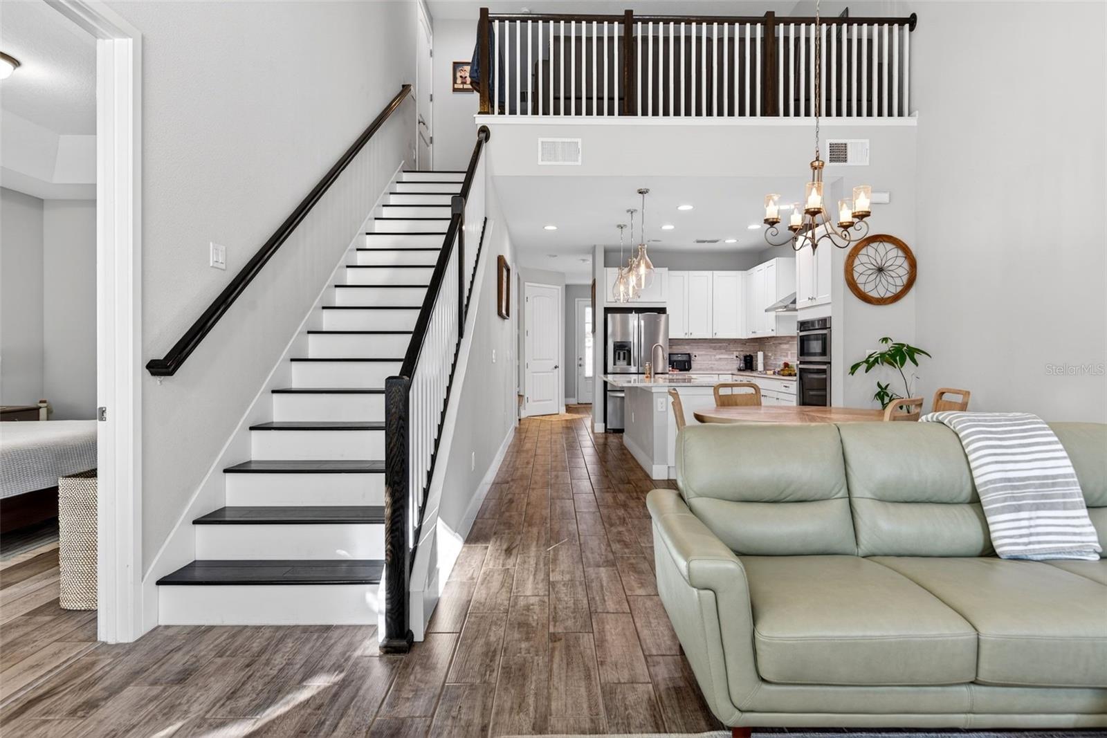 Image 19 of 66 For 5123 Flag Street