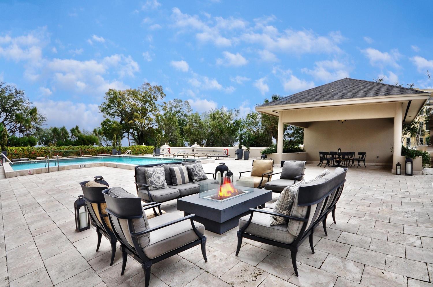 Image 17 of 21 For 3301 Bayshore Boulevard 505c