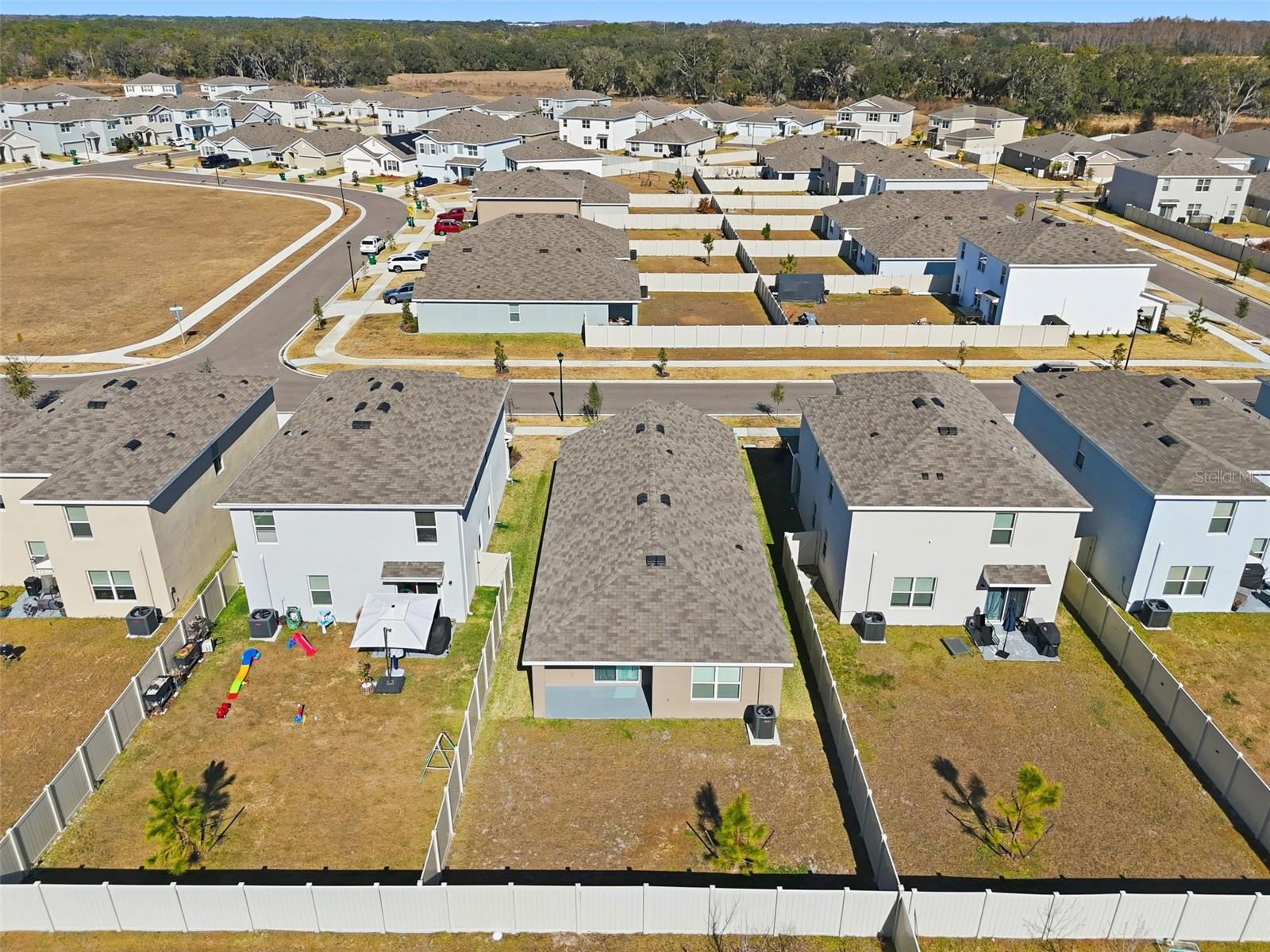 Image 36 of 38 For 33358 Regent Canal Street