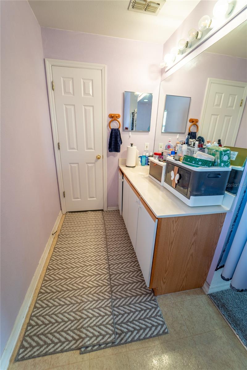 Image 22 of 34 For 10529 Maronda Drive